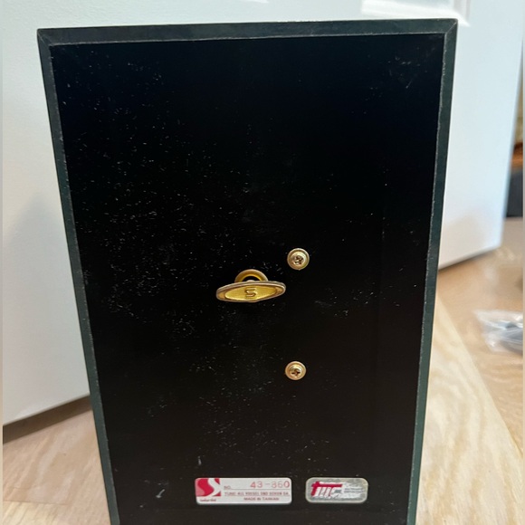 Little Grey Rabbit Music Box - Picture 6 of 6